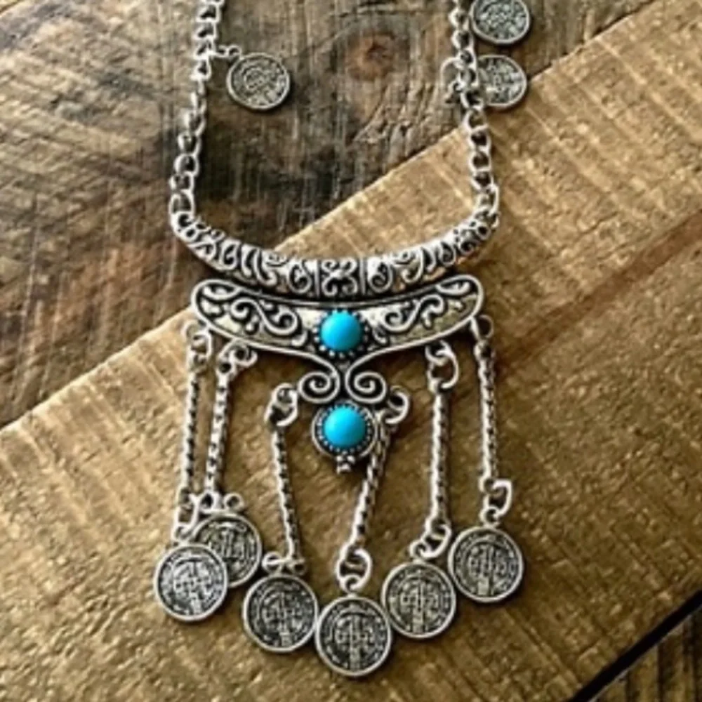 NWT Silver Colored Blue Beaded Long Boho Oversized Statement Necklace - Picture 4 of 6